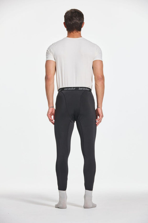 Thermohose mit integrierten Knieschützern